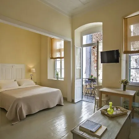 Antica Casa Studios Apartment