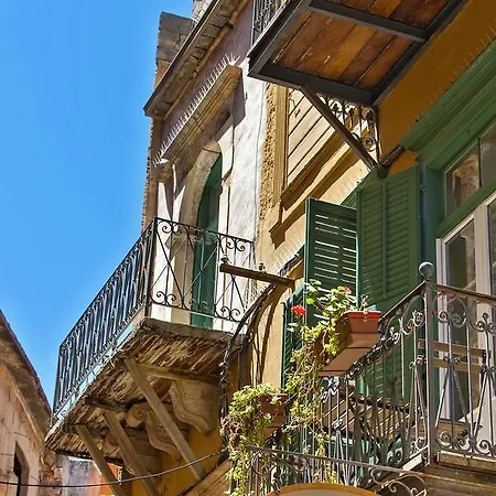 Antica Casa Studios Apartment *